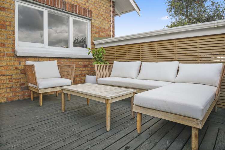 26 Seabrook Avenue New Lynn_14