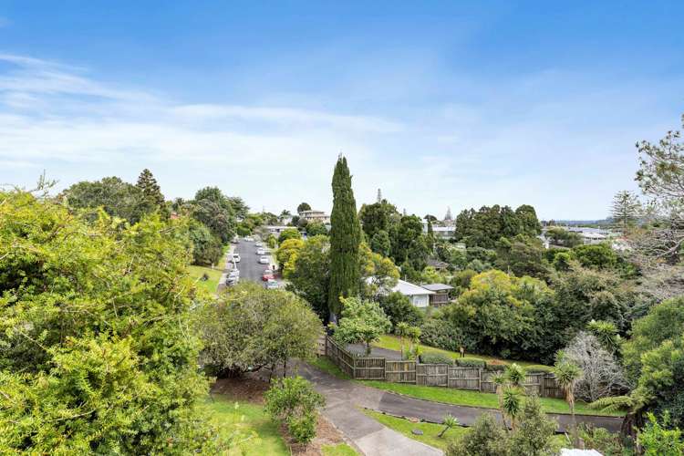 32 Beswick Place Birkdale_17