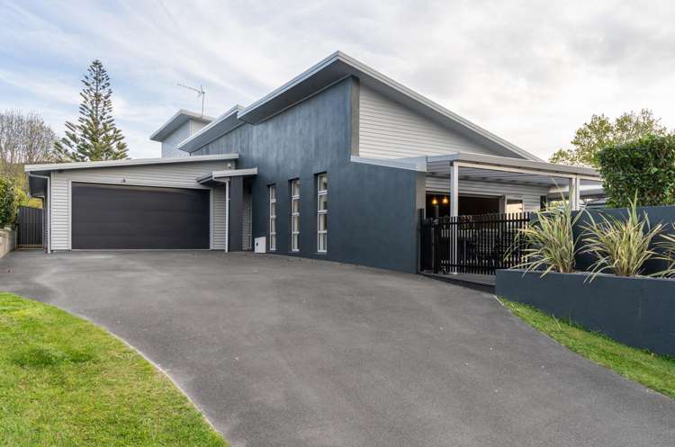 19 Blackmore Drive Lynmore_39