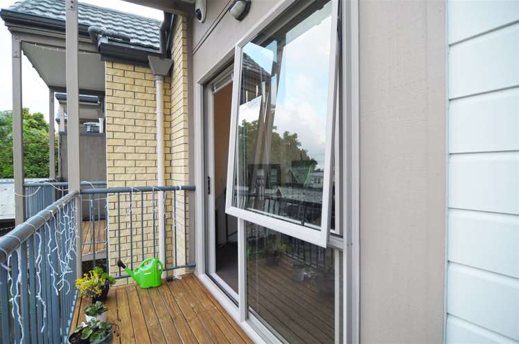 12/94 Glengarry Road Glen Eden_15