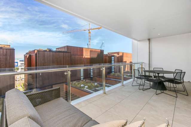 407/141 Pakenham Street City Centre_1