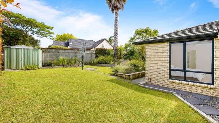 Te Wharau Drive Greenhithe_12