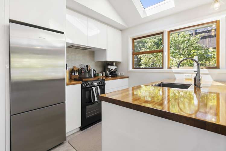 92a Churton Drive Churton Park_7