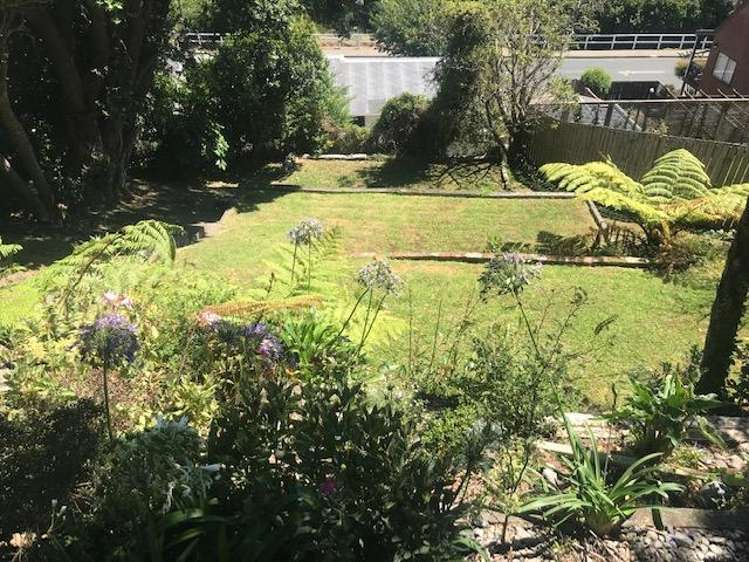  27 Tawa Terrace Tawa_23