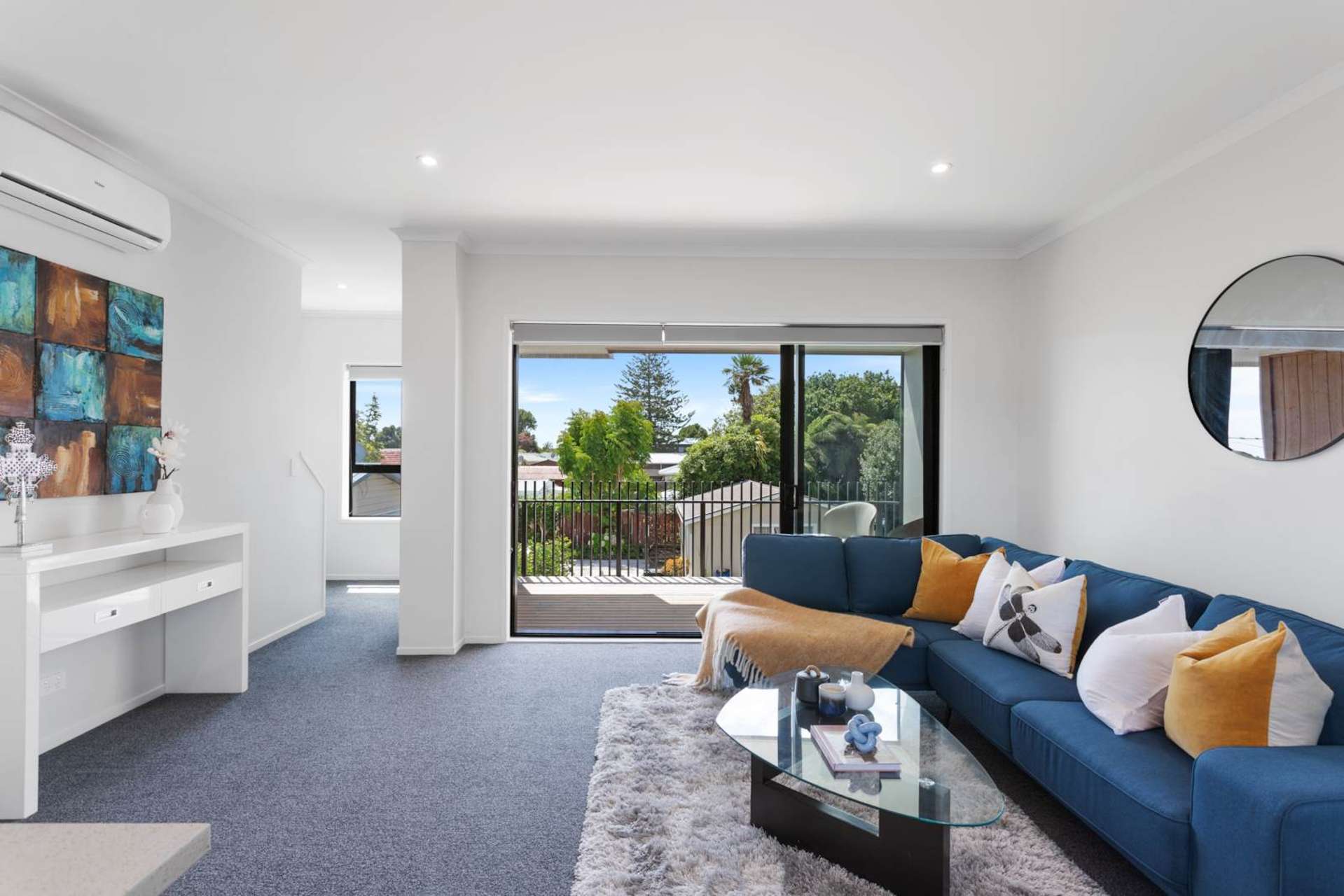 7/5 Peachgrove Road Te Atatu Peninsula_0