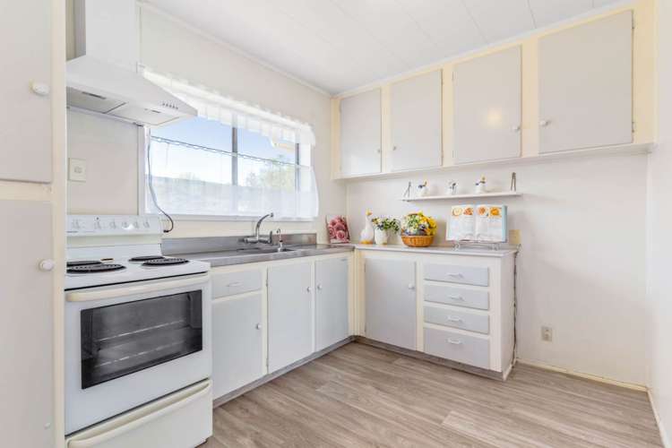 2/2B Yeoman Place Howick_6