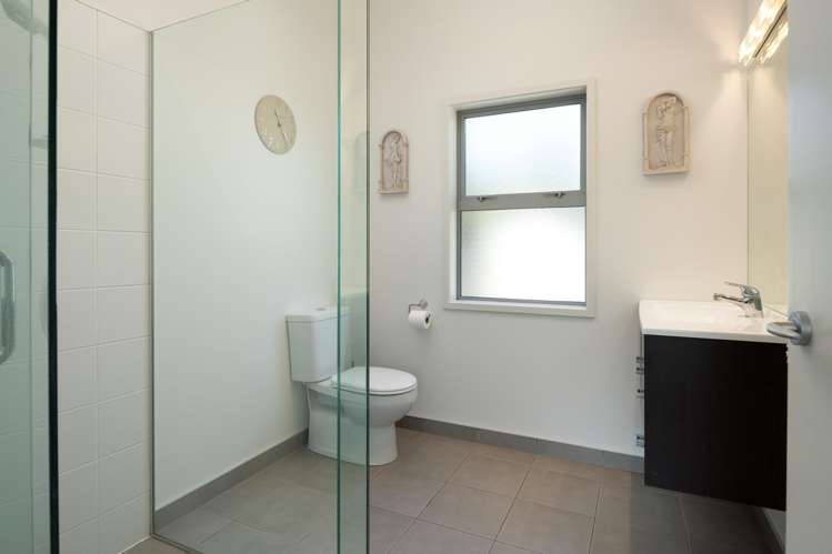 23 Covent Gardens Springlands_9