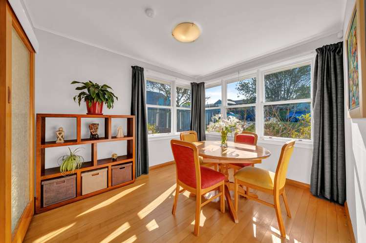 30 Weybridge Crescent Glen Innes_10