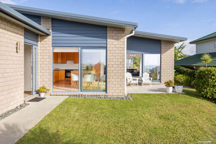 61 Roberta Crescent Orewa_10