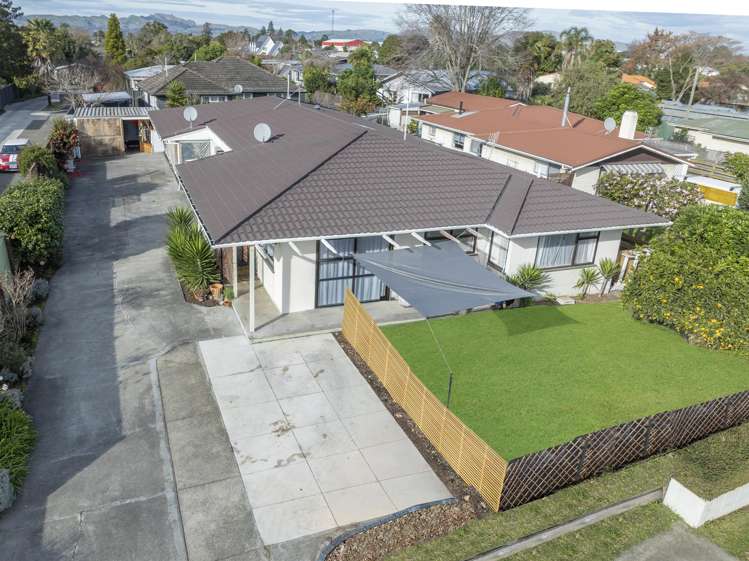 2/1017 Tomoana Road Mahora_11