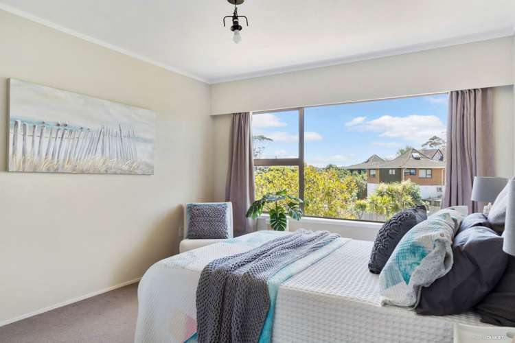 2/10 Kentigern Close Pakuranga_13