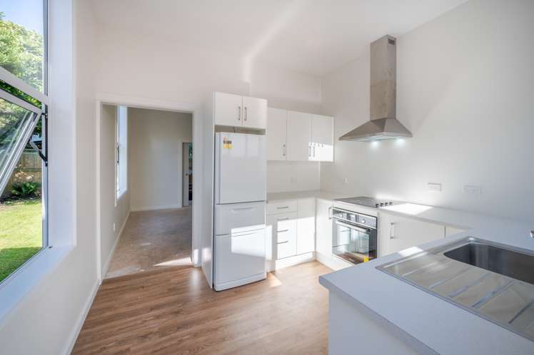 55 Beach Road Akaroa_20