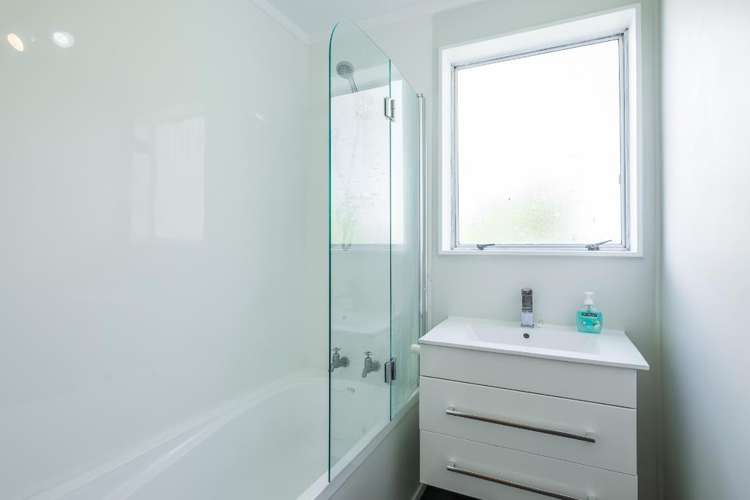 61 Davidson Crescent Tawa_9