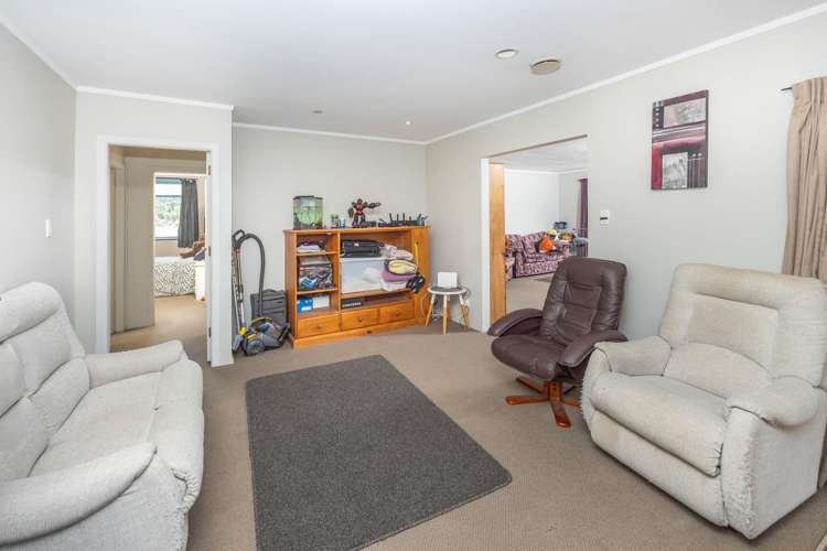 211 Racecourse Road Cambridge_14