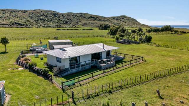 Scenic Lifestyle by the Sea