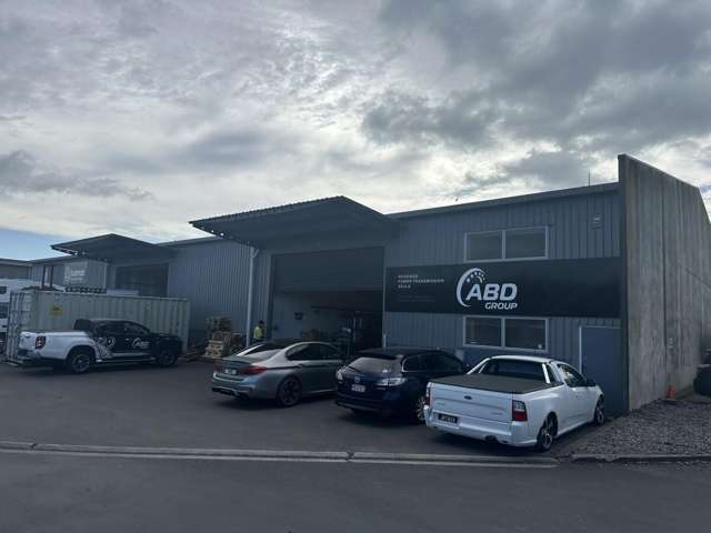 Modern Central Warehouse