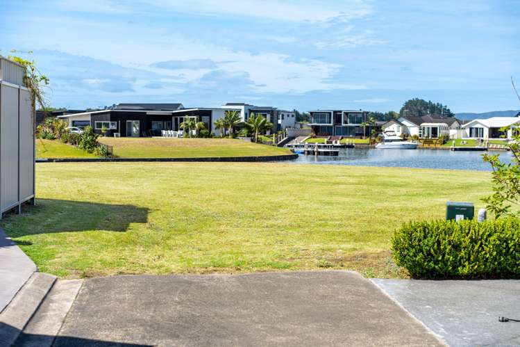 23 Stace Hopper Drive One Tree Point_10