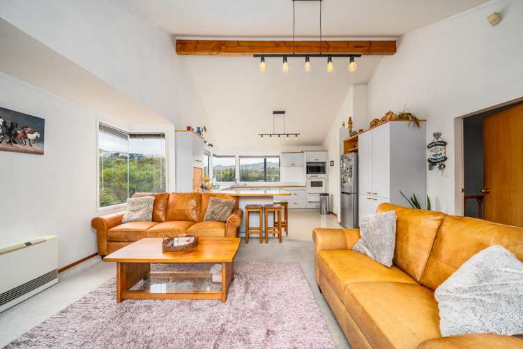 5 Longmont Terrace Churton Park_2