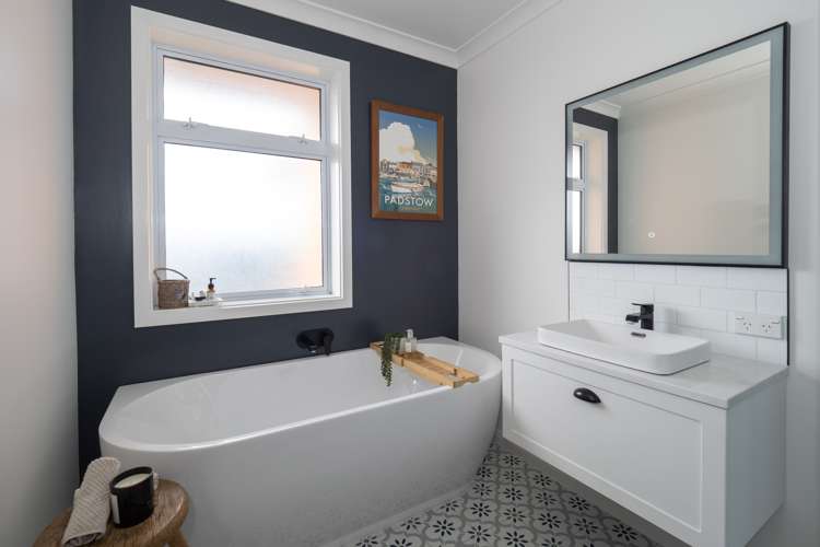 241 Grahams Road Willowby_15