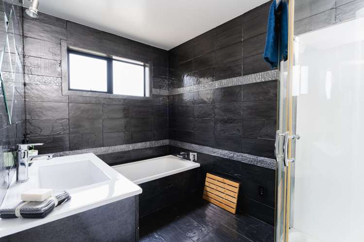 25 Tunnel Beach Road Blackhead_23