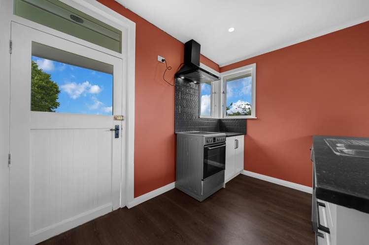 73 TE PUEA AVENUE Meremere_16