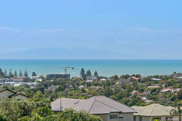 695 East Coast Road Browns Bay_6