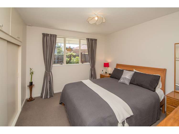 2/115 Yaldhurst Road Sockburn_5