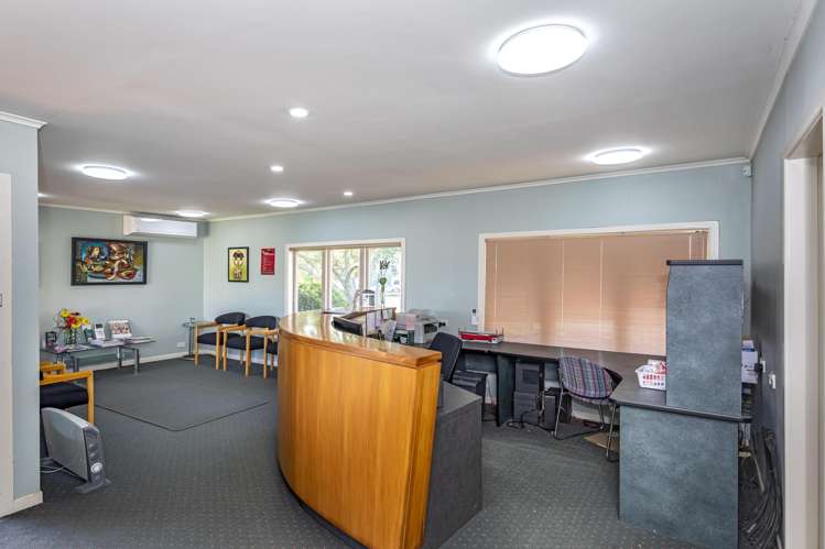 2 Fairdene Avenue Henderson_8