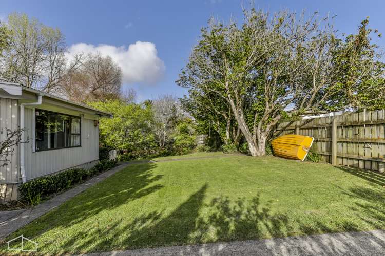 48 Clayburn Road Glen Eden_21
