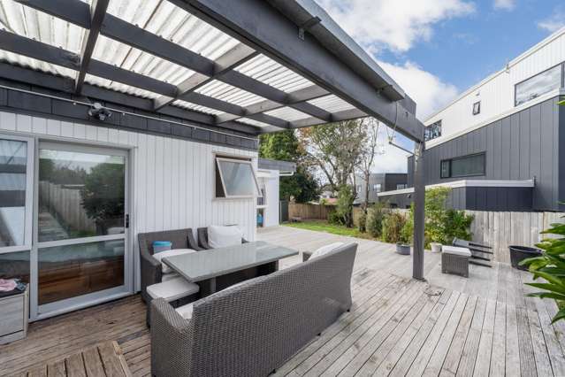 2/8 Wilbur Place Pakuranga Heights_4