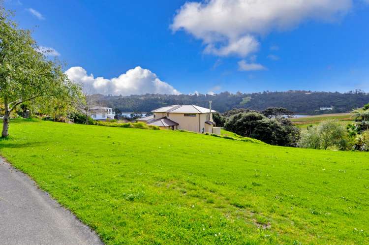 136 Kittiwake Drive Schnapper Rock_5