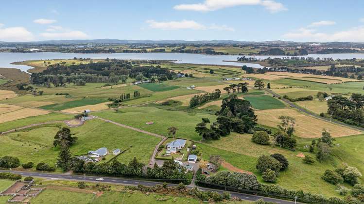 722 Awhitu Road Waiuku_1