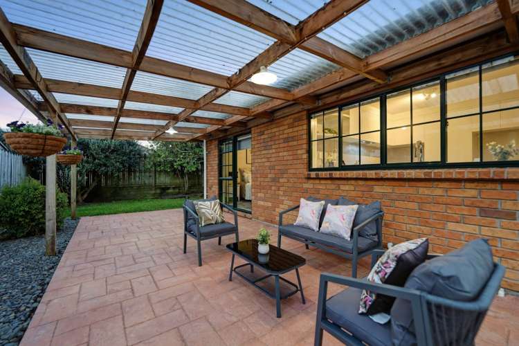 42 Farmdale Court Flat Bush_13