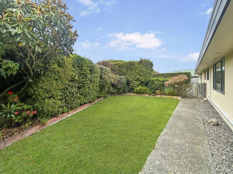 22 Madison Avenue 10929_11