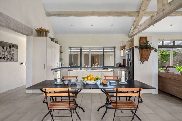 7 Kutai Lane Omaha_9