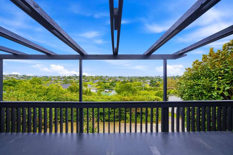 2/52 Glencoe Road Browns Bay_5