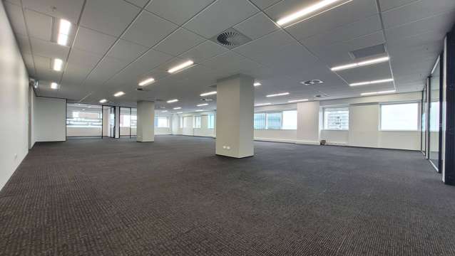 Unit 1 / Level 22/120 Albert Street City Centre_4