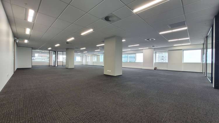 Unit 1 / Level 22/120 Albert Street City Centre_9