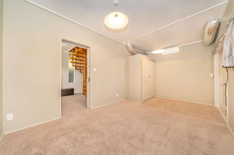 7 Eastview Grove Normandale_15