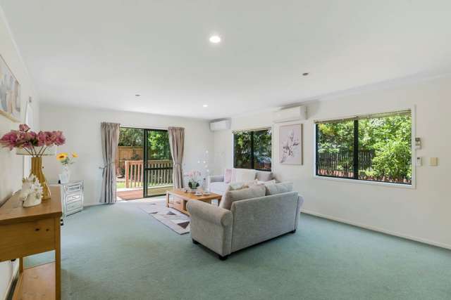 2/12 Sorrel Crescent Bucklands Beach_2