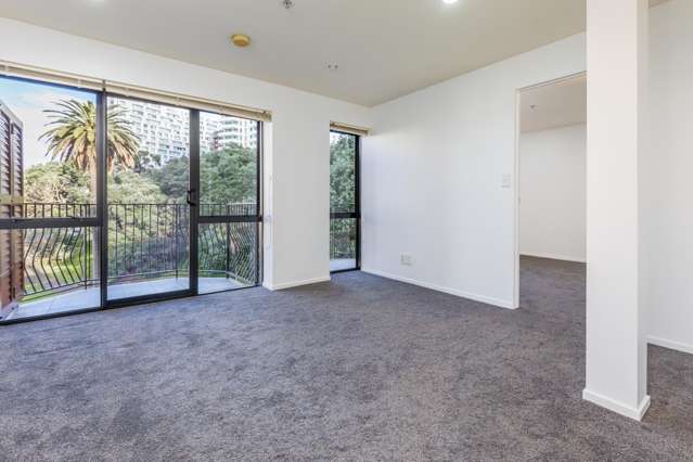 8m/23 Emily Place Auckland Central_3