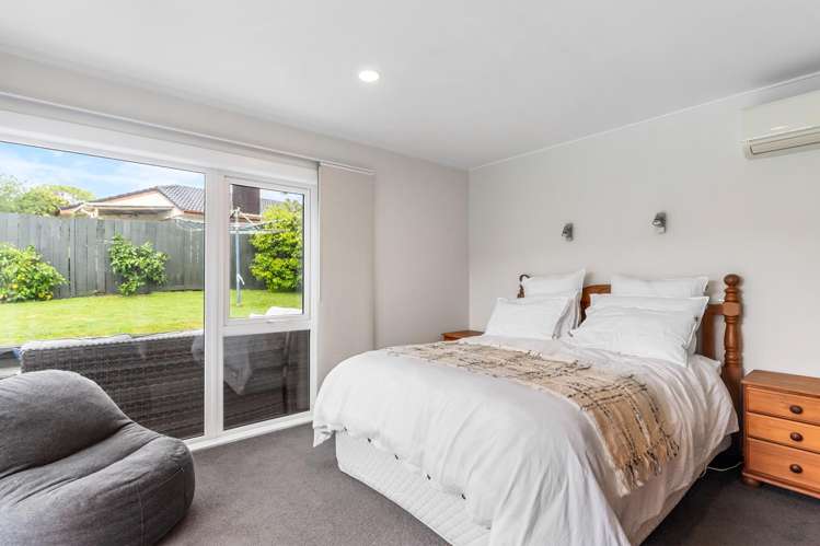 174 Prince Regent Drive Farm Cove_16