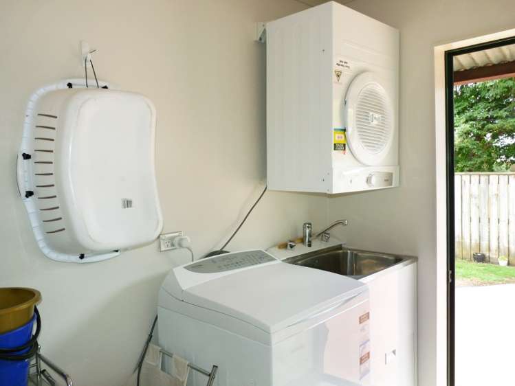 34 Lord Auckland Road Wakefield_12