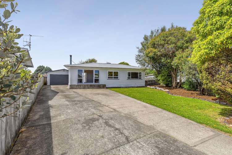 13 Dickens Street Stoke_10