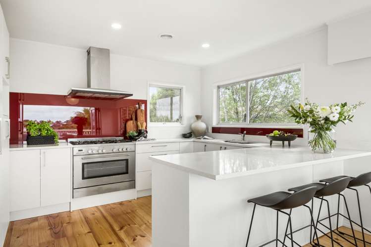 14 Holdaway Avenue Northcote_12