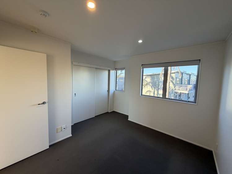 14/15 Bishop Lenihan Place East Tamaki_5
