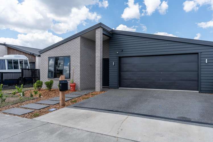16 Taiatea Drive Baverstock_1