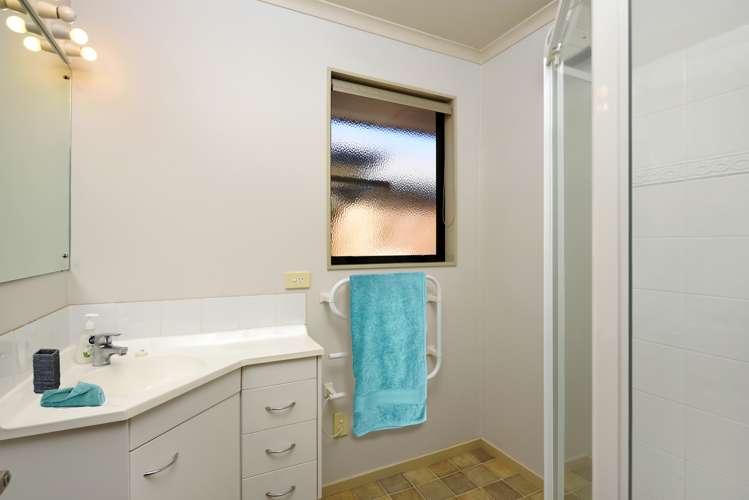 7 Ivy Crescent Richmond_10