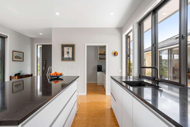 19 Ajax Head Pauanui_6