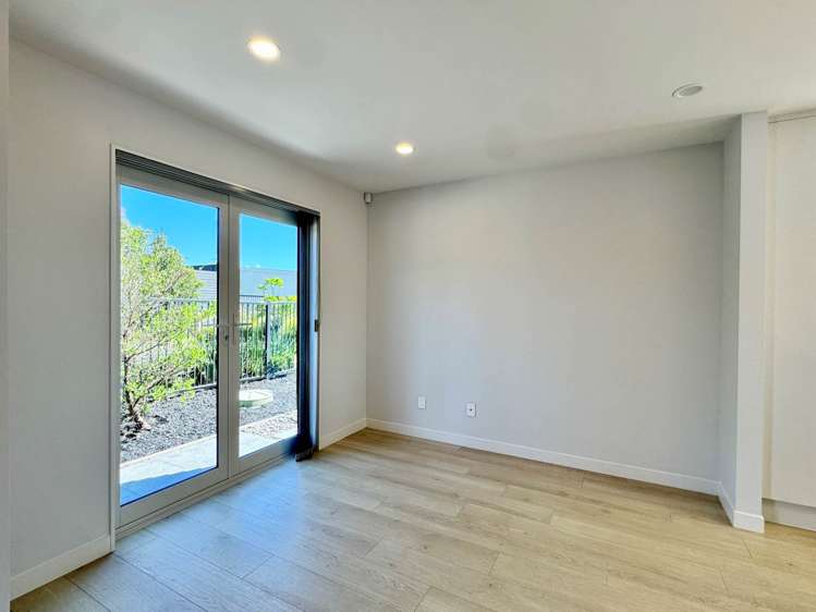 8 Lords Way Millwater_10